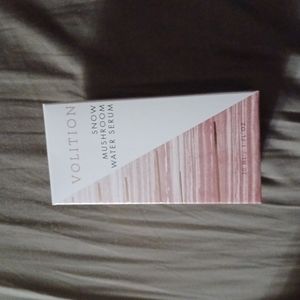 Volition snow mushroom water serum